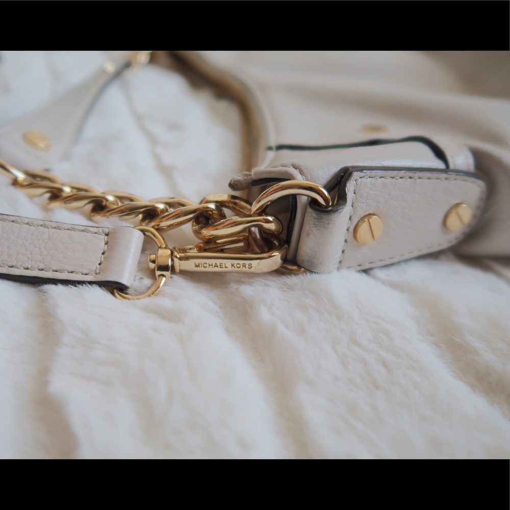 Michael Kors Leather Crossbody Purse - Picture 3 of 8